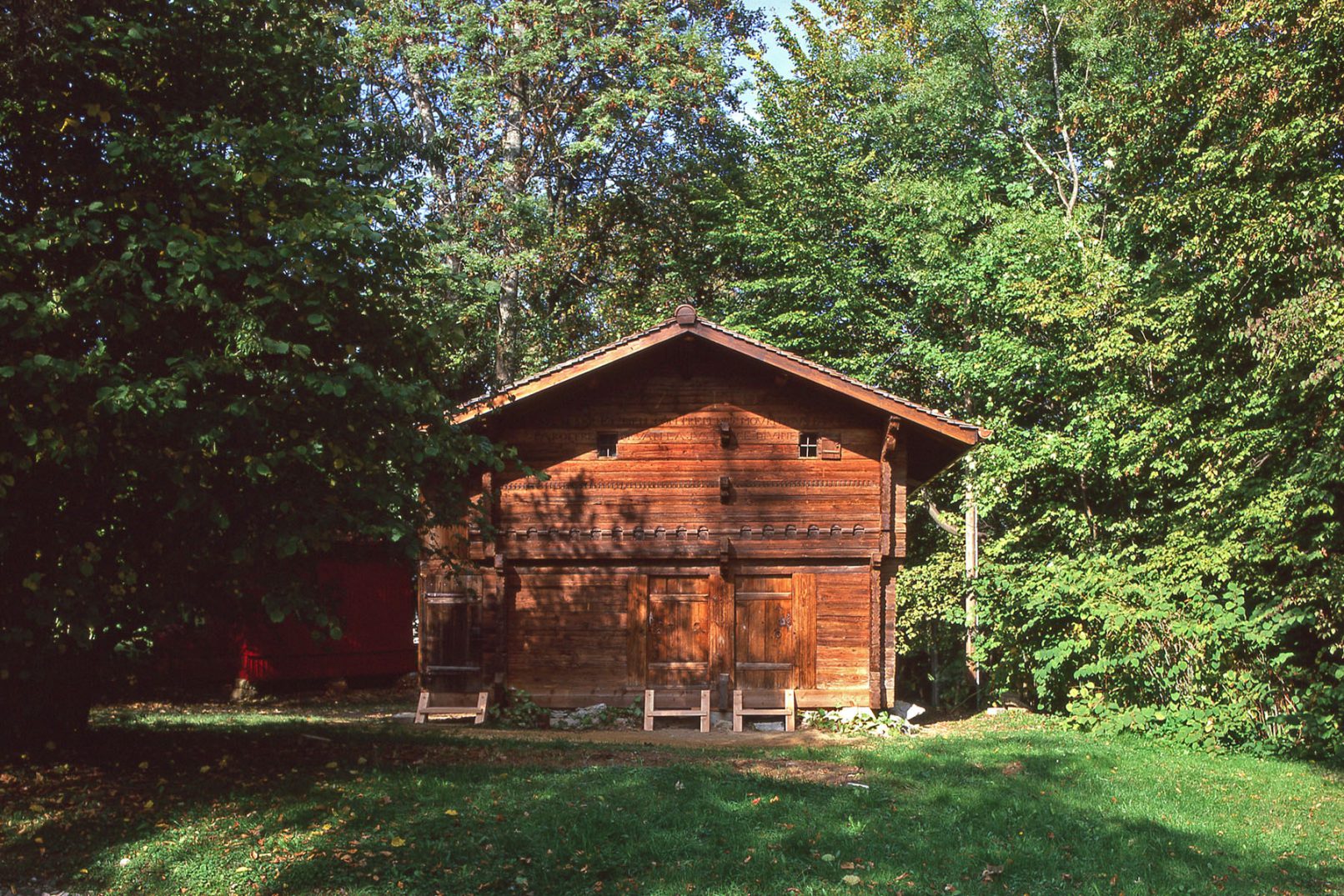 chalet mazot du village suisse de l'exposition nationale de 1896 à Genève